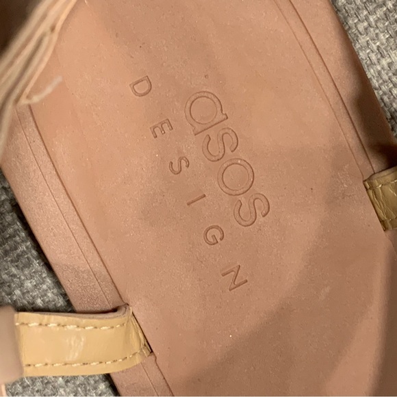 5/$25 Item ASOS Faux Pearl Sandals - Picture 3 of 5